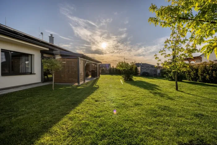 Prodej rodinného domu, Kozojedy, K Martinu, 143 m2