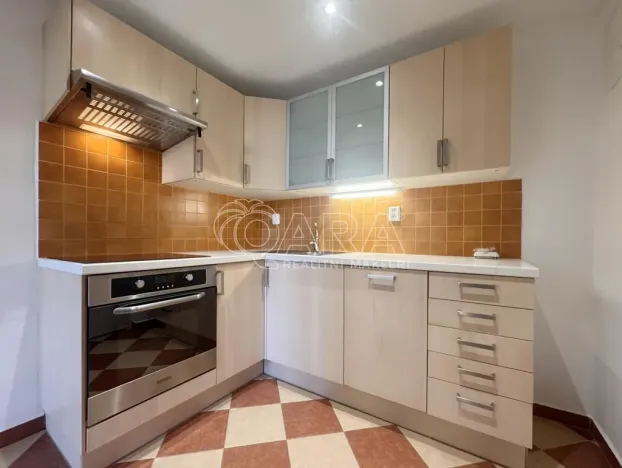 Pronájem bytu 2+kk, Praha - Nusle, Maroldova, 42 m2