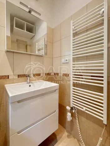 Pronájem bytu 2+kk, Praha - Nusle, Maroldova, 42 m2