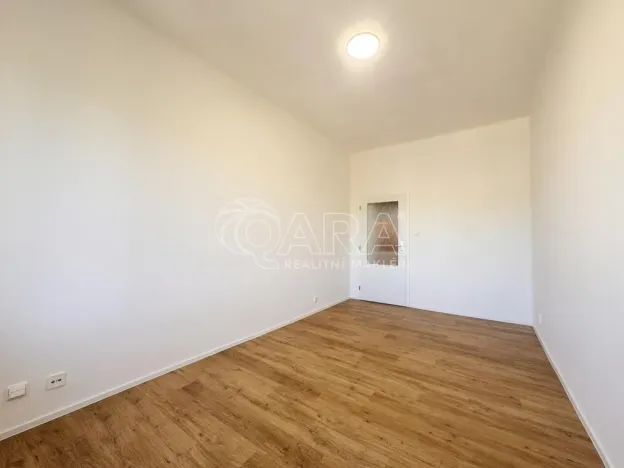 Pronájem bytu 2+kk, Praha - Nusle, Maroldova, 42 m2