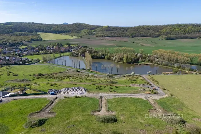 Prodej pozemku pro bydlení, Lužice, 1215 m2