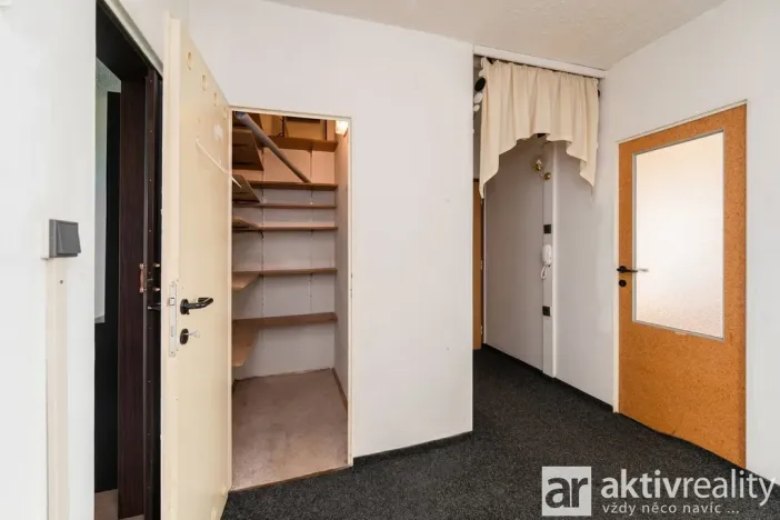 Prodej bytu 3+kk, Praha - Petrovice, Kurčatovova, 70 m2