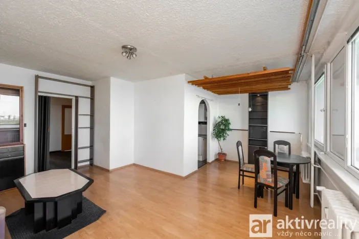 Prodej bytu 3+kk, Praha - Petrovice, Kurčatovova, 70 m2