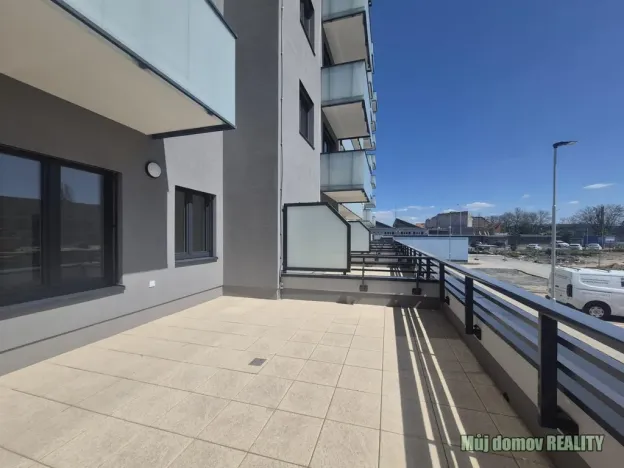Pronájem bytu 2+kk, Praha - Hostivař, U továren, 31 m2