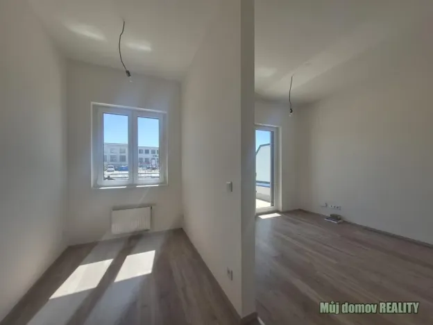 Pronájem bytu 2+kk, Praha - Hostivař, U továren, 31 m2