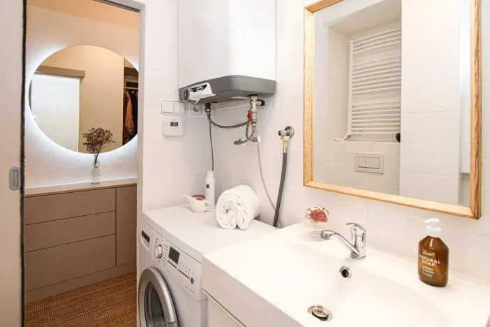 Pronájem bytu 1+kk, Praha - Vinohrady, Šrobárova, 28 m2