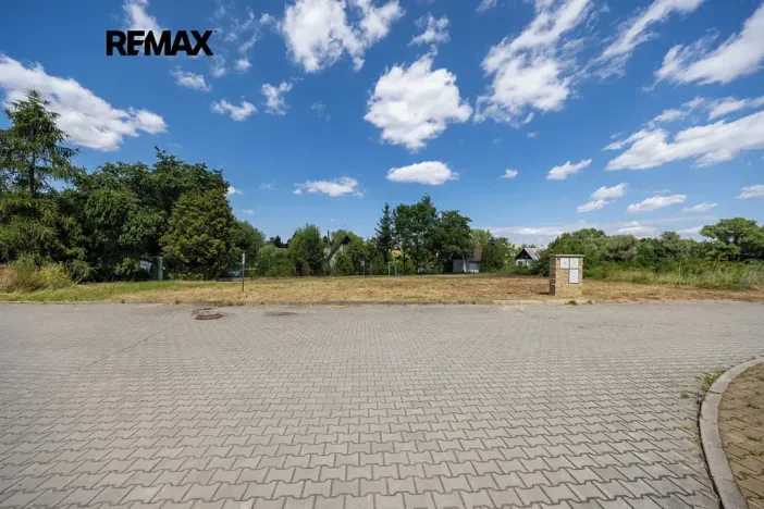 Prodej pozemku pro bydlení, Praha - Šeberov, K Újezdu, 695 m2