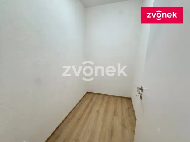 Prodej bytu 3+1, Zlín, Okružní, 82 m2