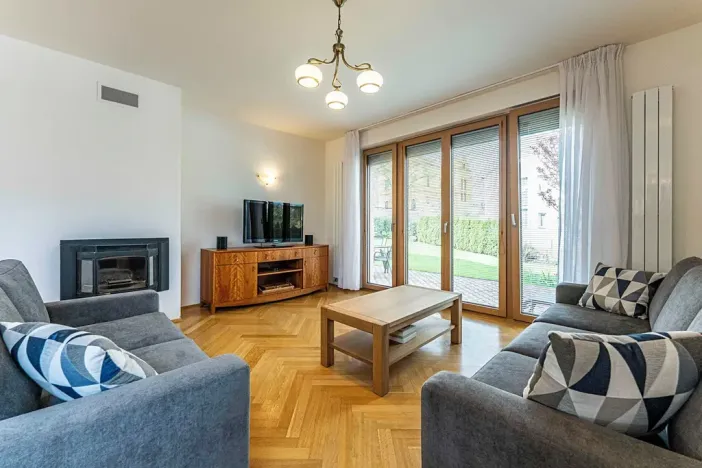 Pronájem rodinného domu, Praha - Nebušice, Požárnická, 350 m2