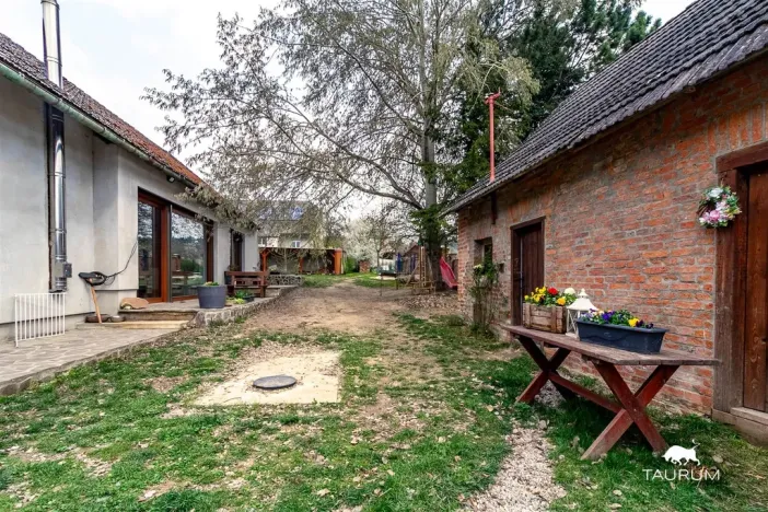 Prodej rodinného domu, Volduchy, okres rokycany, 160 m2
