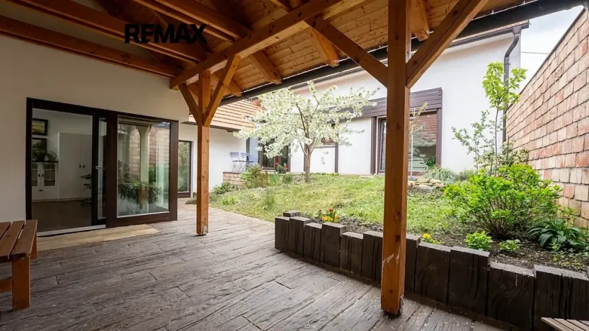 Prodej rodinného domu, Brno, Slatinka, 220 m2