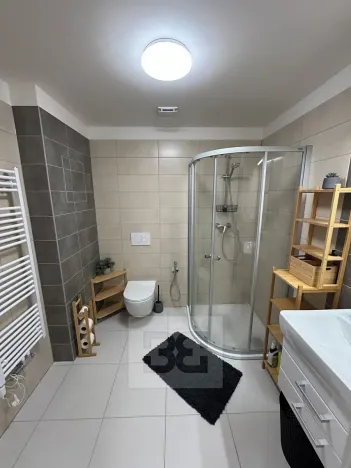 Pronájem bytu 2+kk, Sezimovo Ústí, náměstí Tomáše Bati, 46 m2
