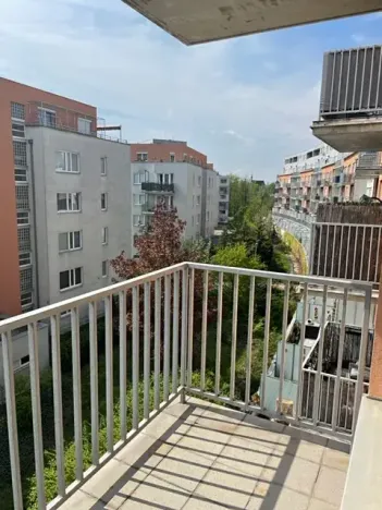 Pronájem bytu 1+kk, Praha, Počernická, 35 m2