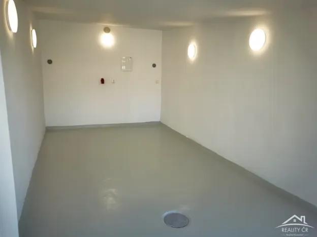Pronájem garáže, Jihlava, Sukova, 19 m2