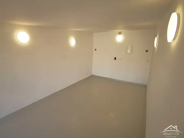 Pronájem garáže, Jihlava, Sukova, 19 m2