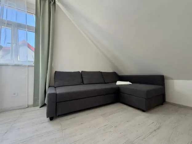 Pronájem bytu 2+kk, Praha - Žižkov, Na Jarově, 35 m2