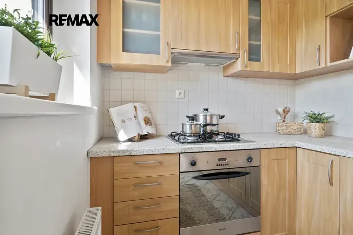 Prodej bytu 2+kk, Brno, Podbělová, 43 m2