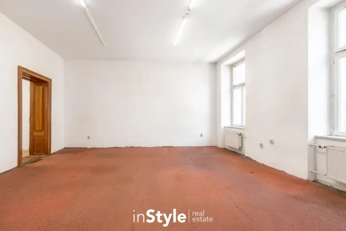 Pronájem kanceláře, Uherské Hradiště, Nádražní, 98 m2