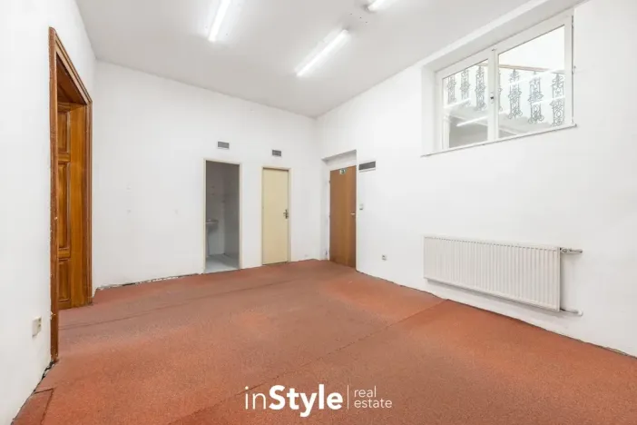 Pronájem kanceláře, Uherské Hradiště, Nádražní, 98 m2
