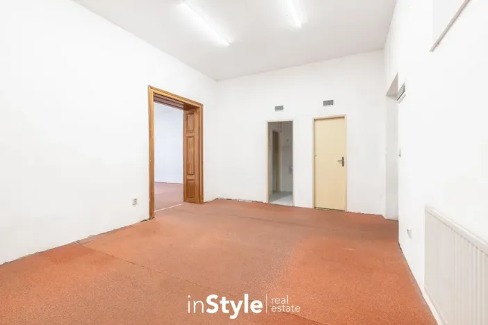 Pronájem kanceláře, Uherské Hradiště, Nádražní, 98 m2