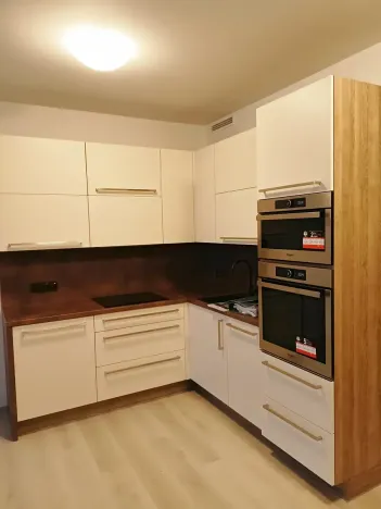 Pronájem bytu 1+kk, Praha, Modřanská, 39 m2