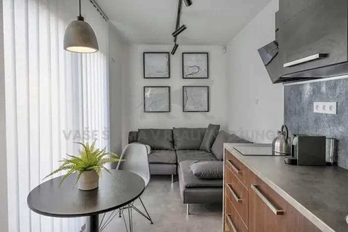 Prodej - jiné, Praha, 26 m2