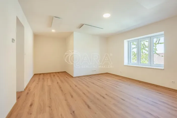 Pronájem bytu 2+kk, Buštěhrad, Žižkova, 70 m2