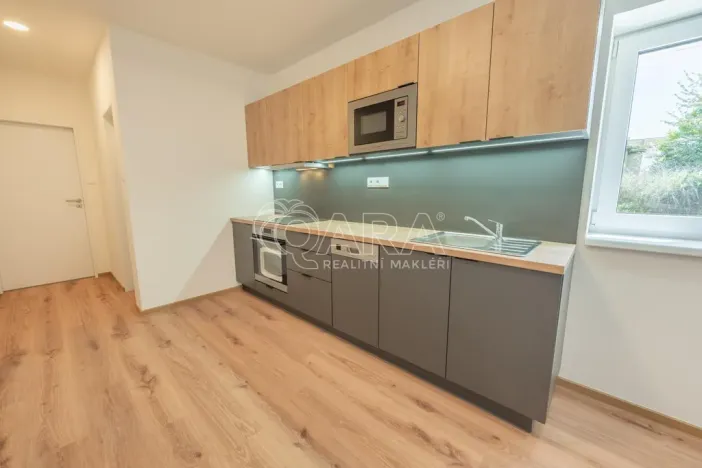 Pronájem bytu 2+kk, Buštěhrad, Žižkova, 70 m2