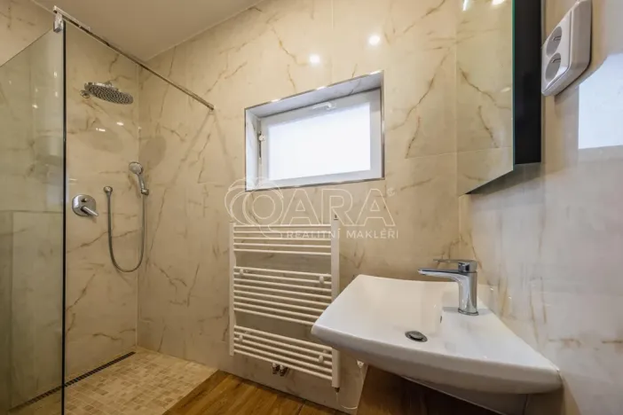 Pronájem bytu 1+kk, Praha - Malešice, U tvrze, 27 m2