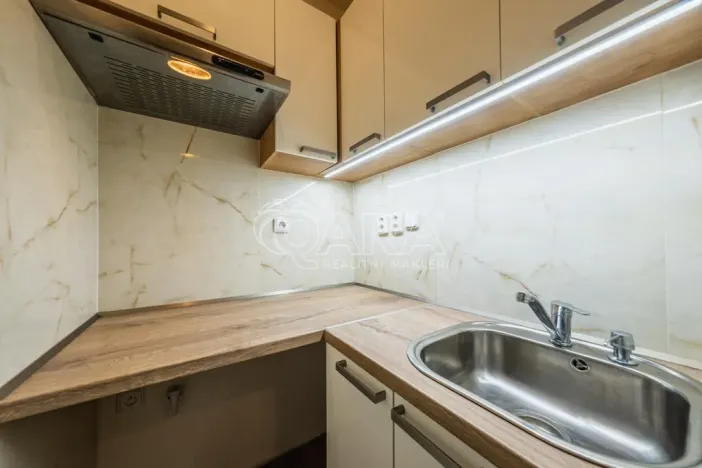 Pronájem bytu 1+kk, Praha - Malešice, U tvrze, 27 m2