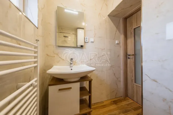 Pronájem bytu 1+kk, Praha - Malešice, U tvrze, 27 m2
