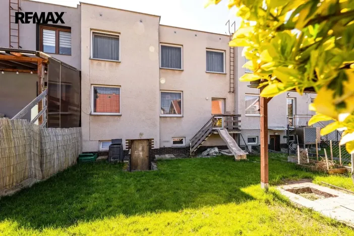 Prodej rodinného domu, Litvínovice, 180 m2