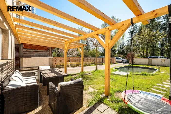 Prodej rodinného domu, Litvínovice, 180 m2