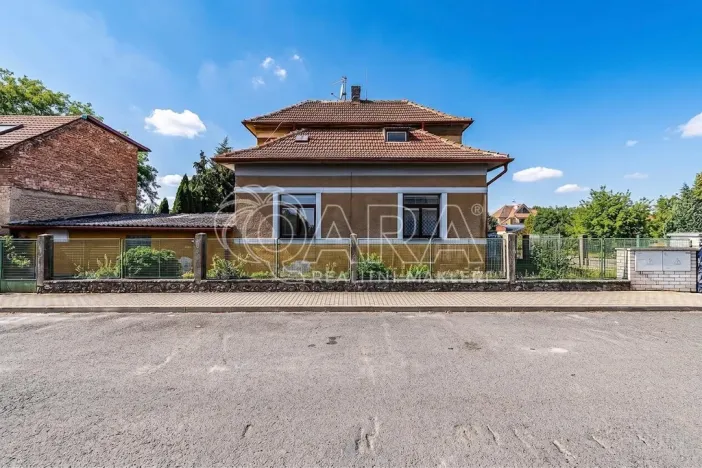 Prodej rodinného domu, Jirny, Čapkova, 150 m2