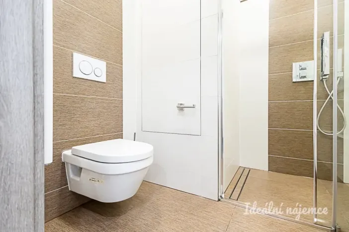 Pronájem bytu 2+kk, Praha - Černý Most, Breitcetlova, 45 m2