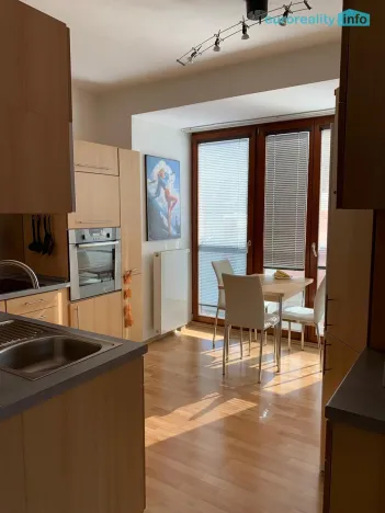 Pronájem bytu 2+kk, Beroun - Beroun-Město, Nad Paloučkem, 58 m2