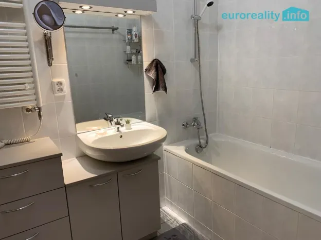 Pronájem bytu 2+kk, Beroun - Beroun-Město, Nad Paloučkem, 58 m2