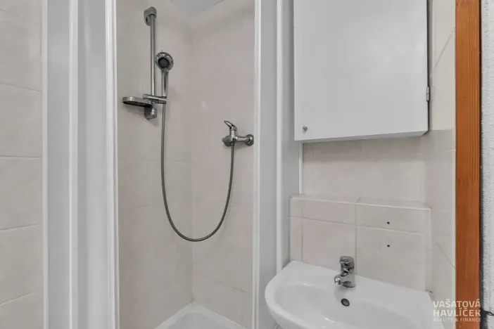 Pronájem bytu 2+kk, Pardubice, Bartoňova, 41 m2