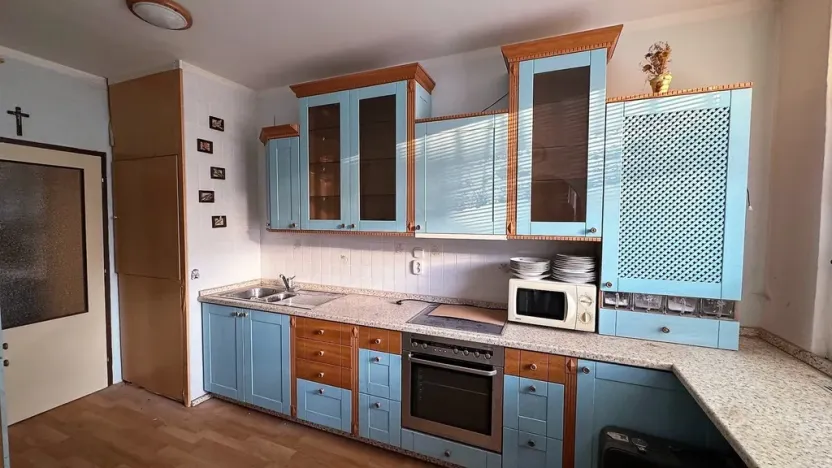 Prodej bytu 2+1, Zlín, U Trojáku, 62 m2