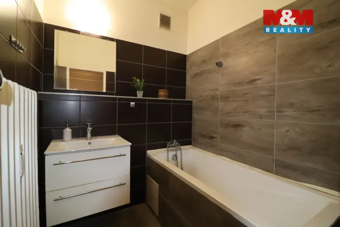 Prodej bytu 3+1, Most, tř. Budovatelů, 75 m2