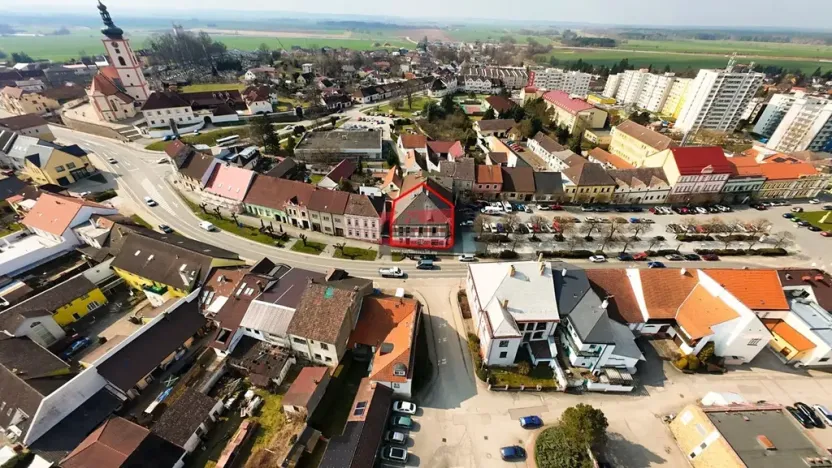 Prodej vícegeneračního domu, Veselí nad Lužnicí, náměstí T. G. Masaryka, 262 m2
