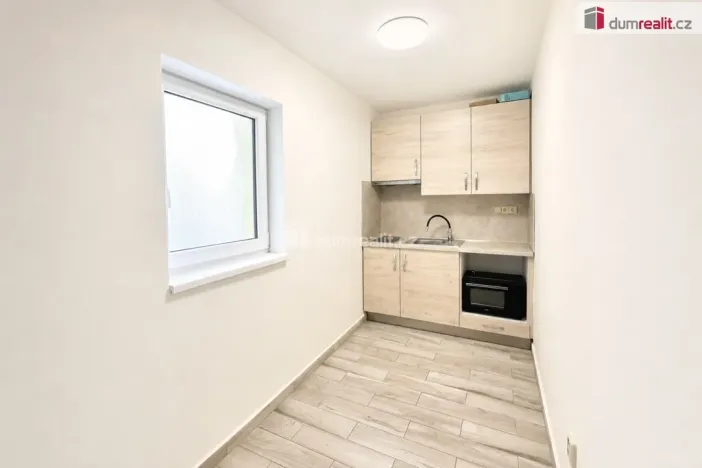 Pronájem bytu 2+1, Mikulov, Zámecká, 38 m2