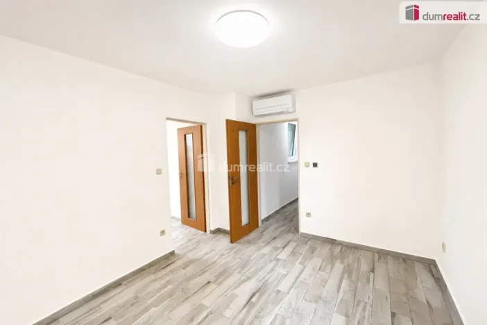 Pronájem bytu 2+1, Mikulov, Zámecká, 38 m2