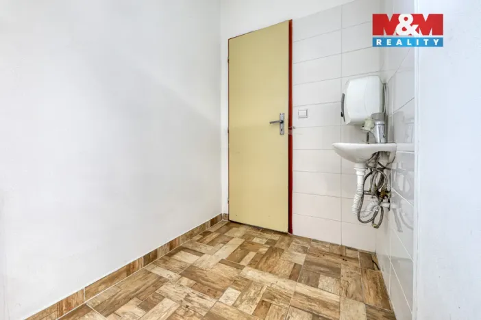 Pronájem obchodního prostoru, Nýřany, Revoluční, 220 m2