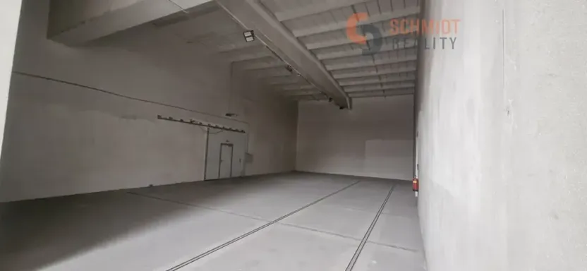 Pronájem výrobních prostor, Lednice, Komenského, 1300 m2