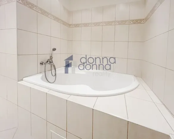Pronájem bytu 3+kk, Praha, Bítovská, 75 m2