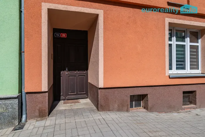 Prodej bytu 2+kk, Cheb, Vančurova, 48 m2