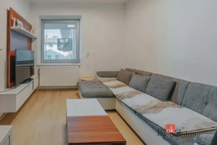 Pronájem bytu 3+1, Jihlava, Věžní, 101 m2