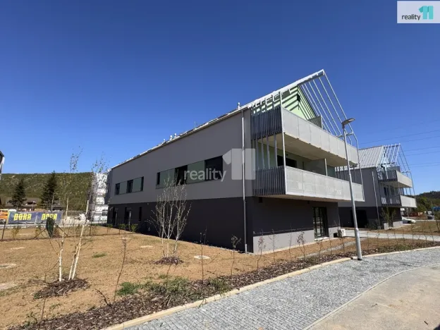 Pronájem bytu 1+kk, Dobřichovice, Pražská, 34 m2