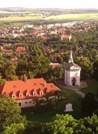 Prodej pozemku pro bydlení, Mníšek pod Brdy, Na Oboře, 1923 m2